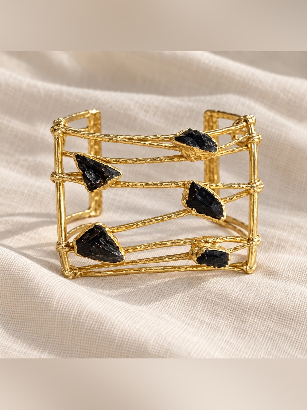 Bubu Shop Gold plated Cuff Bracelet with Amethyst Raw Stone Accents - Turkey